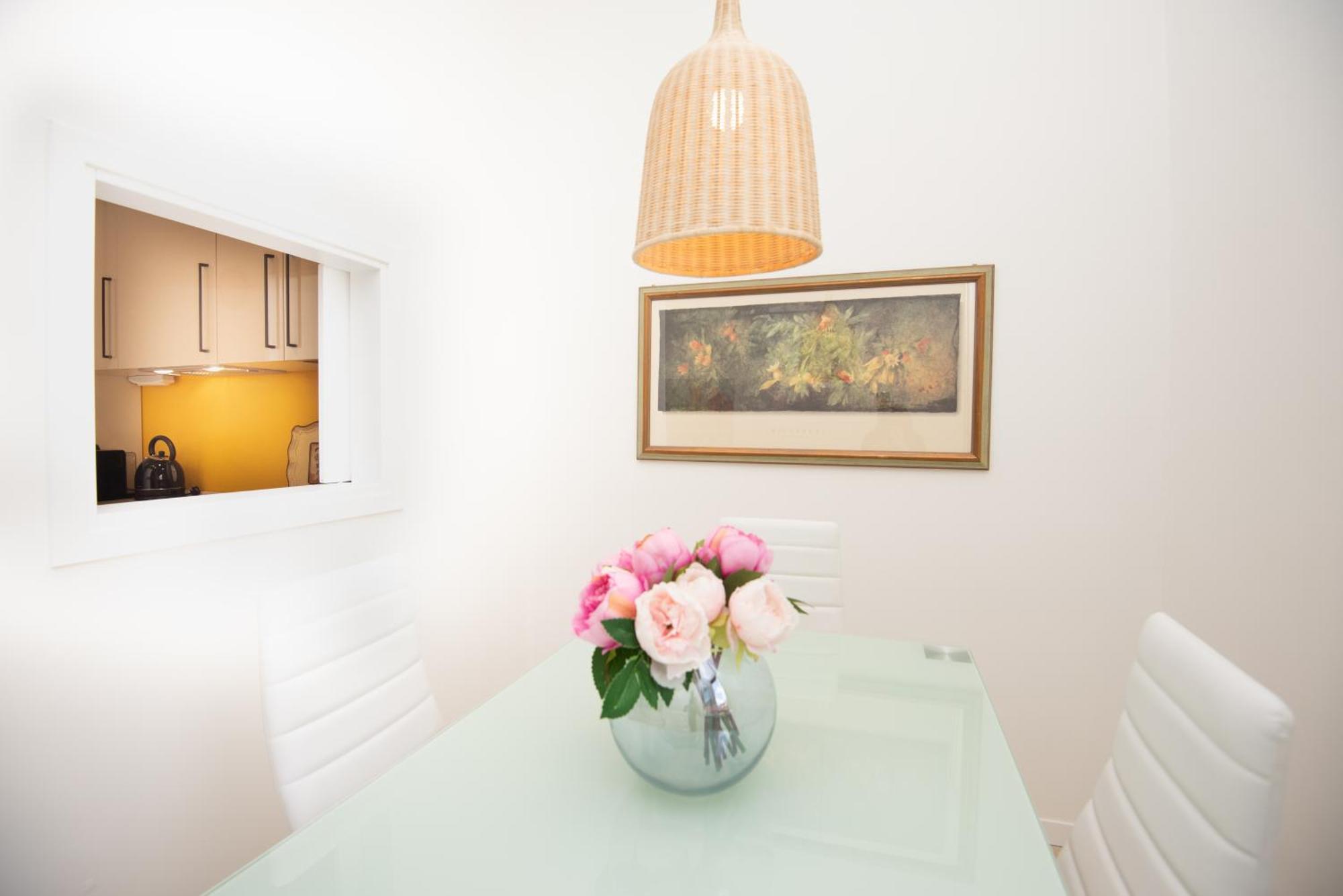 West Park Suite With Parking By Holiday Solutions Комо Екстер'єр фото
